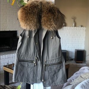 Fur collar vest